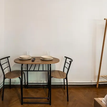 Comfy - Near To Calea Victoriei Bucarest