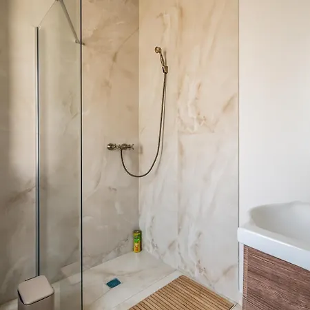 Apartamento Comfy - Near To Calea Victoriei Bucarest