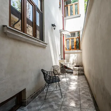 Comfy - Near To Calea Victoriei Bucarest