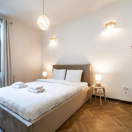 Comfy - Near To Calea Victoriei Bucarest